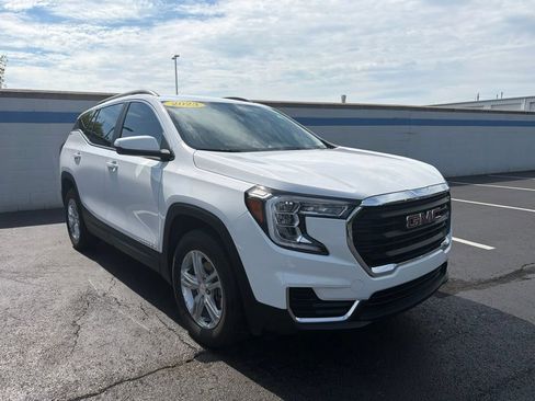 Used 2023 GMC Terrain SLE w/ Driver Convenience Package AWD/4WD image 7