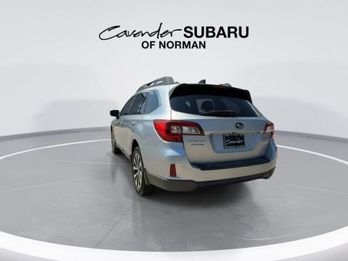 Used 2016 Subaru Outback 2.5i Limited AWD/4WD image 7