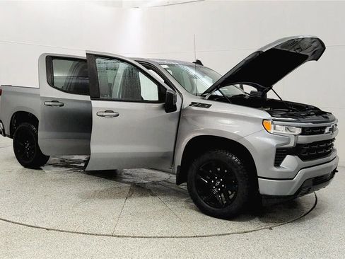 Used 2023 Chevrolet Silverado 1500 RST w/ Z71 Off-Road Package image 9