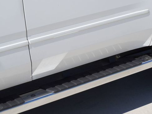 Used 2019 GMC Yukon XL SLT image 5