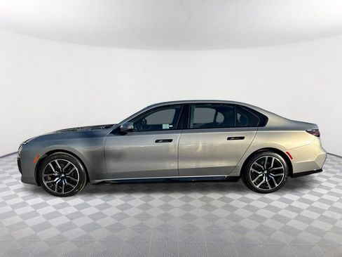 Used 2023 BMW 740i w/ Parking Assistance Package RWD image 32