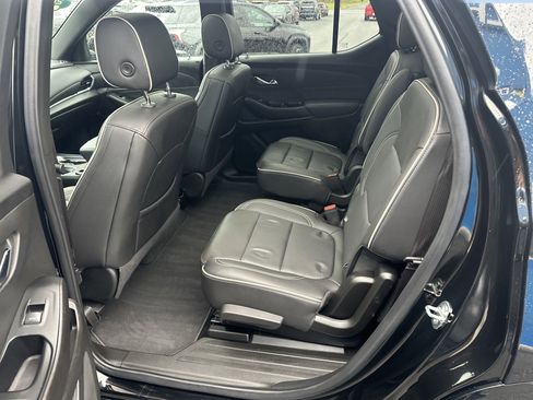 Certified 2023 Chevrolet Traverse Premier w/ Redline Edition image 5