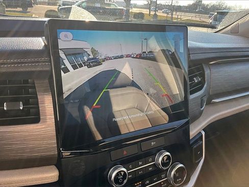 Used 2023 Ford Expedition Max Limited image 20