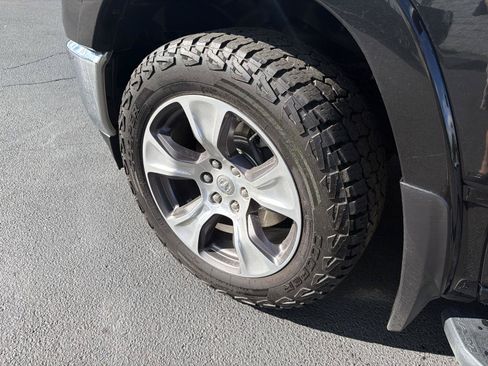 Used 2022 RAM 1500 Laramie AWD/4WD image 9
