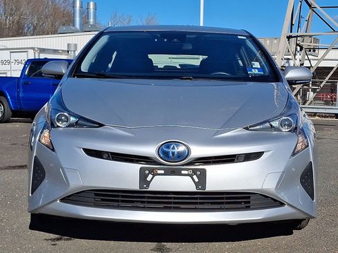 Used 2018 Toyota Prius Three image 31