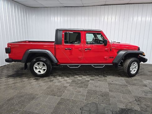 Used 2020 Jeep Gladiator Sport w/ Quick Order Package 24S image 2