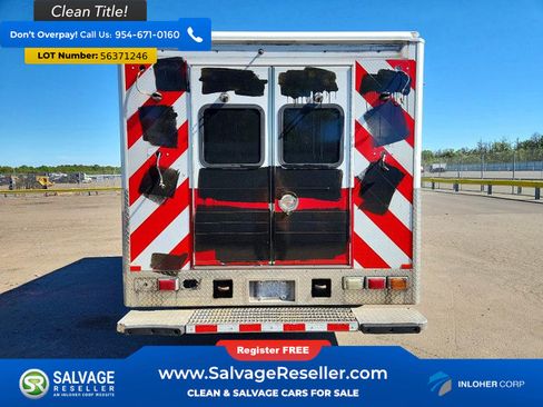 Used 2017 Ford F550 4x4 SuperCab Super Duty image 8