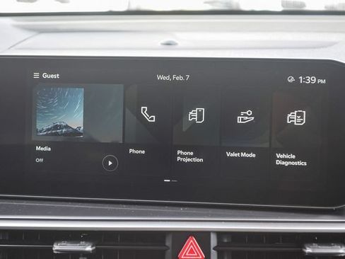 New 2024 Kia Sorento LX FWD image 16