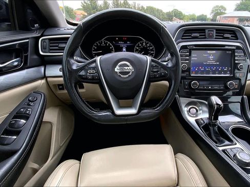Used 2017 Nissan Maxima 3.5 SL FWD image 5