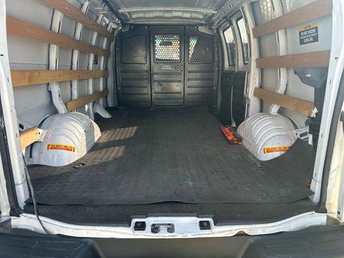 Used 2019 Chevrolet Express 2500 w/ Driver Convenience Package image 14