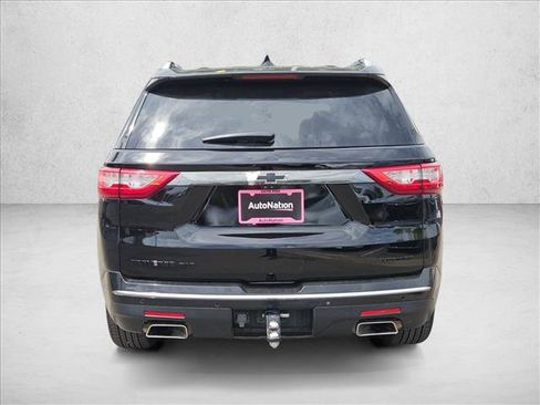 Used 2020 Chevrolet Traverse Premier w/ LPO, Blackout Package AWD/4WD image 6