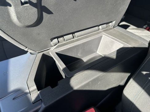 New 2026 Chevrolet Equinox EV LT w/ Comfort Package image 14