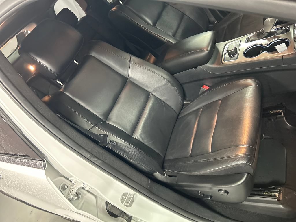 Used 2020 Jeep Grand Cherokee Limited AWD/4WD image 24