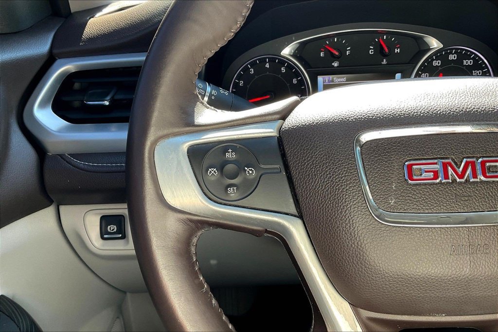 Used 2017 GMC Acadia SLT FWD image 14