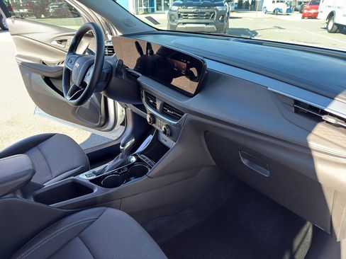 Used 2024 Buick Encore GX Preferred image 33