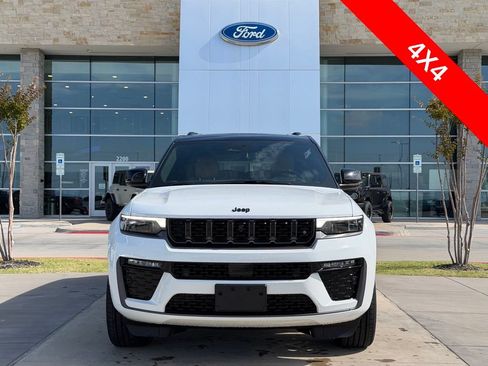 Used 2026 Jeep Grand Cherokee L Summit w/ Obsidian Package AWD/4WD image 4