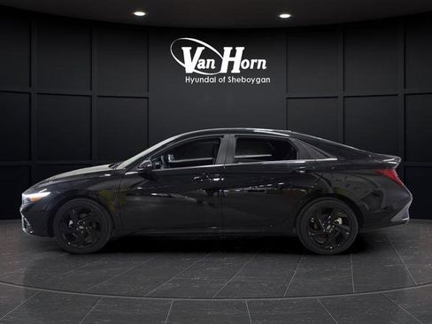 New 2026 Hyundai Elantra SEL Sport Premium FWD image 2