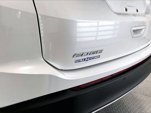 Used 2017 Ford Edge SEL w/ Equipment Group 201A AWD/4WD image 32