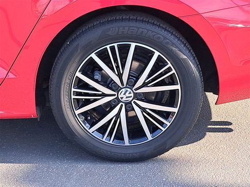 Used 2018 Volkswagen Jetta Wolfsburg Edition image 33