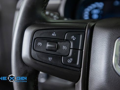 Used 2024 GMC Yukon XL AT4 w/ AT4 Premium Plus Package AWD/4WD image 14