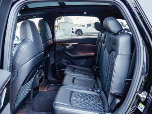 Used 2023 Audi SQ7 Prestige w/ Prestige Package AWD/4WD image 23