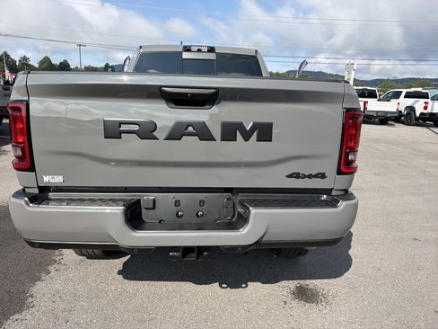 Used 2026 RAM 2500 Tradesman AWD/4WD image 7