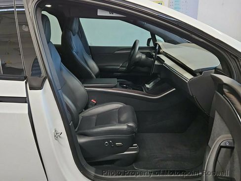 Used 2024 Tesla Model X AWD/4WD image 2
