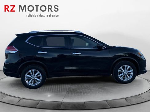 Used 2016 Nissan Rogue SV image 6