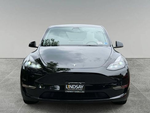 Used 2023 Tesla Model Y Long Range AWD/4WD image 8