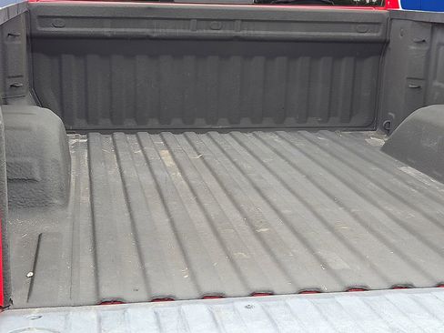 Used 2020 GMC Sierra 1500 SLE w/ SLE Value Package AWD/4WD image 8