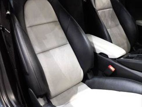 Used 2018 Porsche 718 Cayman RWD image 21