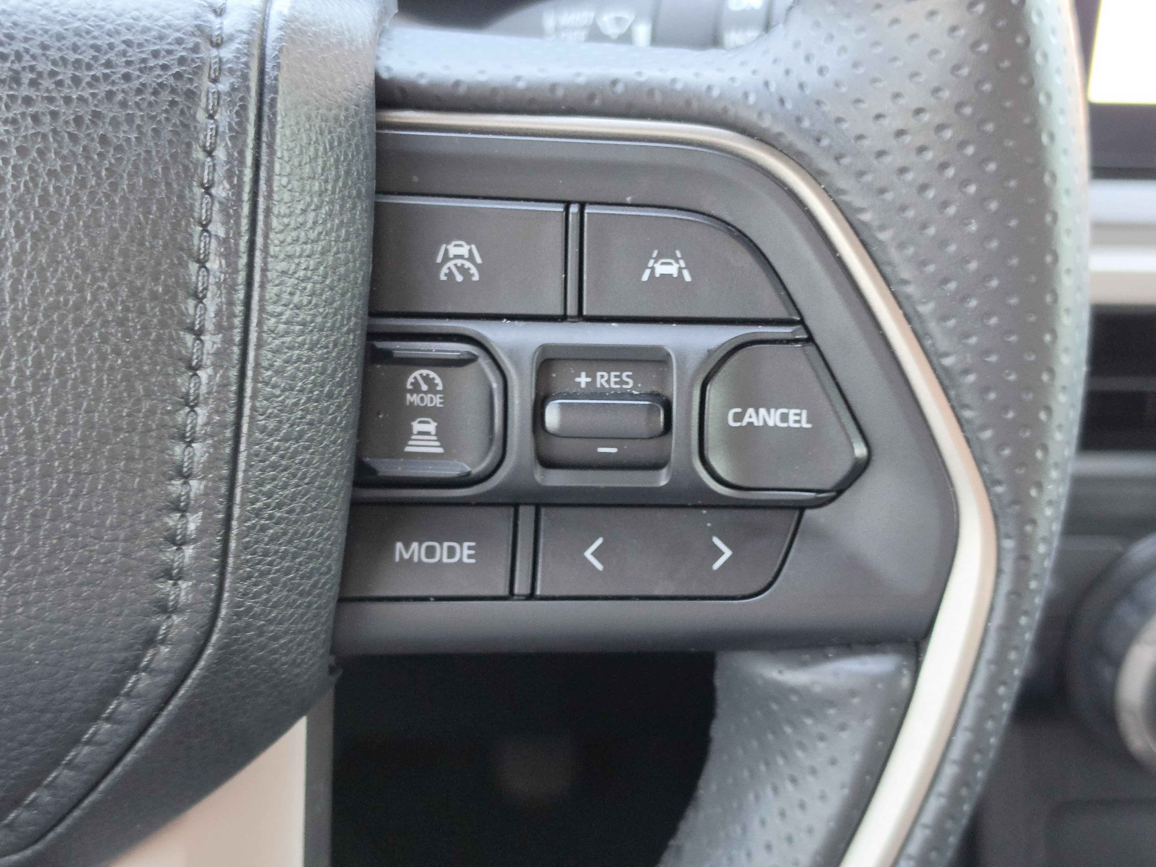 Certified 2025 Toyota 4Runner TRD Off-Road Premium AWD/4WD image 19