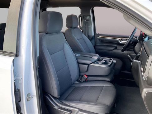 Used 2025 Chevrolet Silverado 1500 LT AWD/4WD image 10