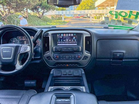 Used 2017 GMC Sierra 1500 Denali w/ Denali Ultimate Package image 33