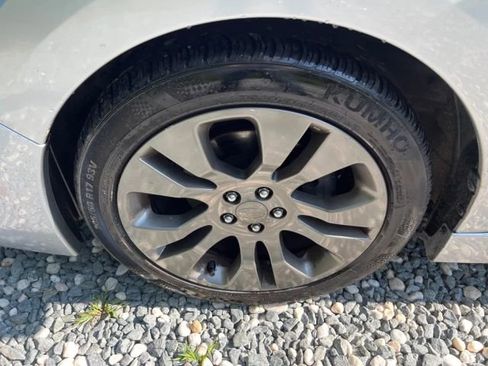 Used 2012 Subaru Impreza 2.0i Sport Limited image 9