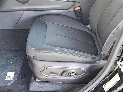 New 2025 Jeep Grand Cherokee Laredo X w/ Luxury Tech Group I image 4