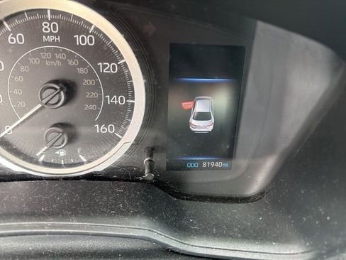 Used 2020 Toyota Corolla LE image 9