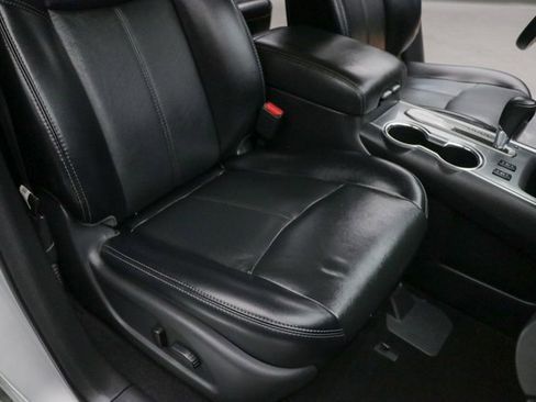 Used 2020 Nissan Pathfinder SL image 11