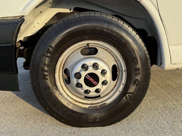 Used 2018 GMC Savana 3500 Extended w/ Power Convenience Package RWD image 11
