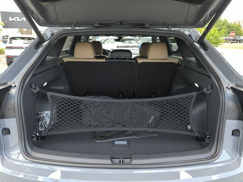 New 2026 Volkswagen Atlas Cross Sport SE FWD image 19