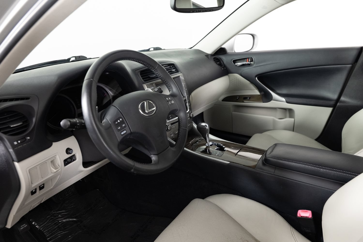 Used 2010 Lexus IS 250 w/ Premium Pkg Value Edition RWD image 13