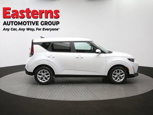 Used 2023 Kia Soul LX w/ Option Group 015 FWD image 46