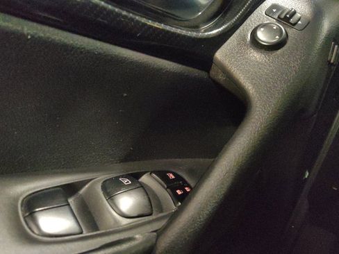 Used 2018 Nissan Rogue SL image 27