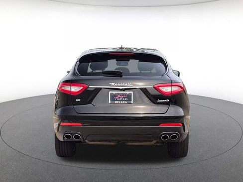 Used 2018 Maserati Levante AWD/4WD image 6