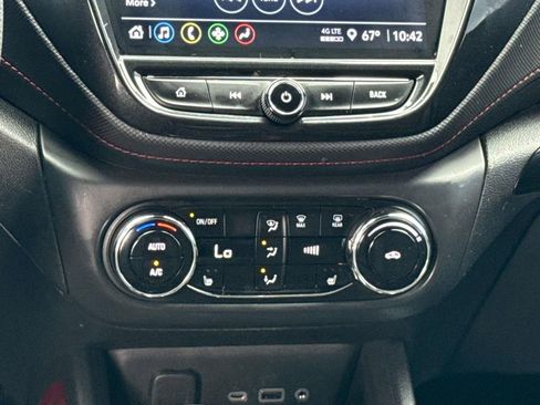 Used 2023 Chevrolet TrailBlazer RS w/ Convenience Package image 18