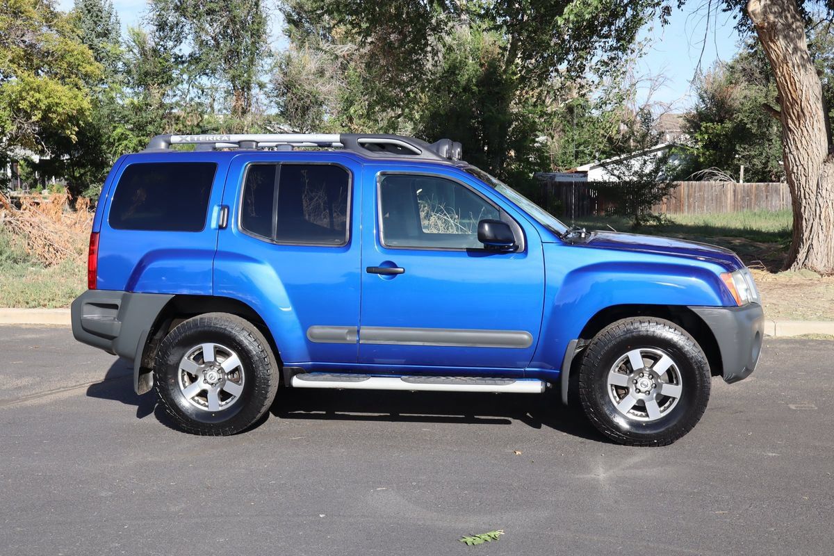 Used 2012 Nissan Xterra PRO-4X AWD/4WD image 3