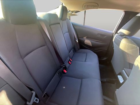 Used 2023 Toyota Corolla LE FWD image 19