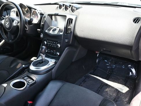 Used 2014 Nissan 370Z Touring w/ Sport Package RWD image 12
