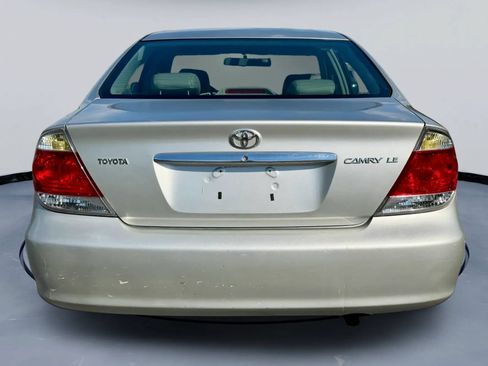 Used 2005 Toyota Camry LE FWD image 7