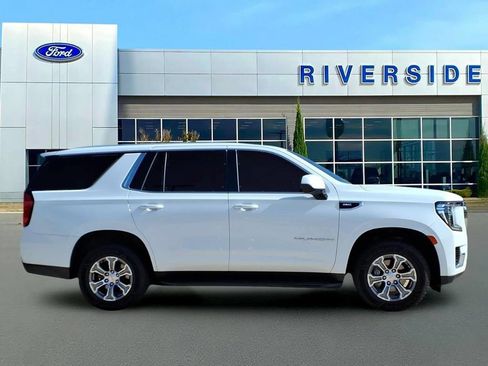 Used 2023 GMC Yukon SLE AWD/4WD image 8